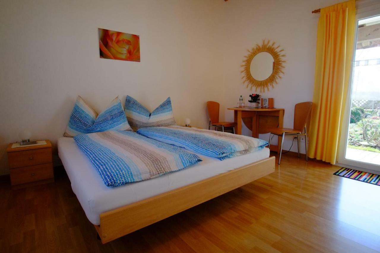 Ferienzimmer Zuelli Erlach Buitenkant foto